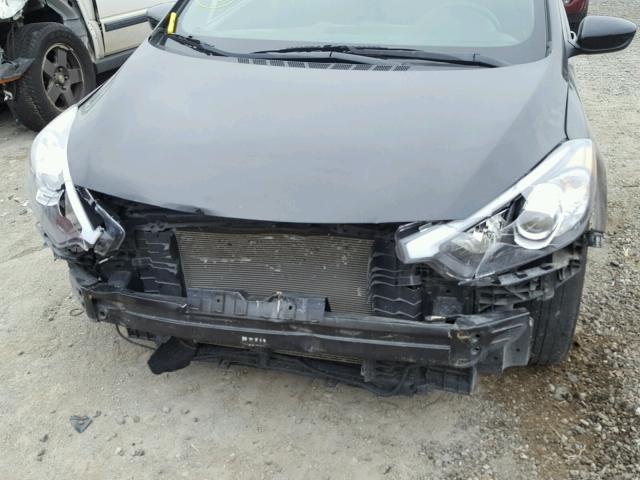 KNAFK4A68G5495976 - 2016 KIA FORTE LX BLACK photo 9