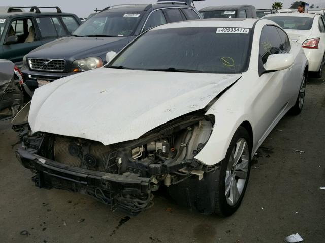 KMHHT6KD2AU024187 - 2010 HYUNDAI GENESIS CO WHITE photo 2