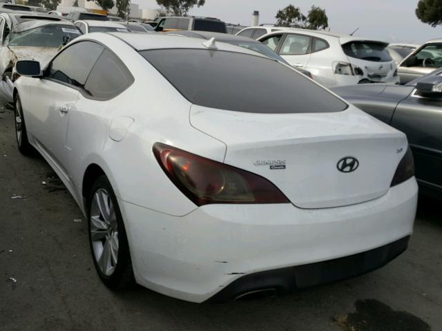 KMHHT6KD2AU024187 - 2010 HYUNDAI GENESIS CO WHITE photo 3