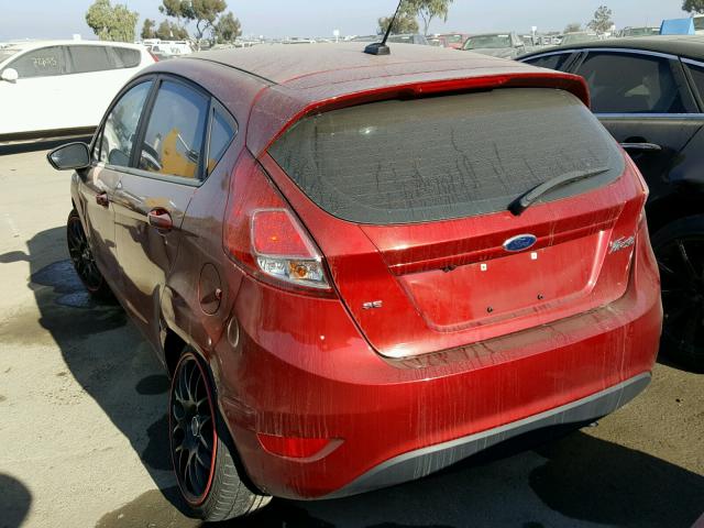 3FADP4EJXFM211028 - 2015 FORD FIESTA SE RED photo 3