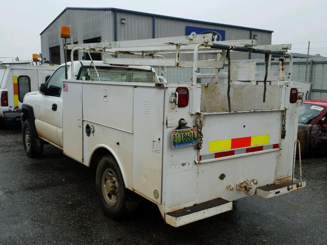 1GBHC24U36E130941 - 2006 CHEVROLET SILVERADO WHITE photo 3