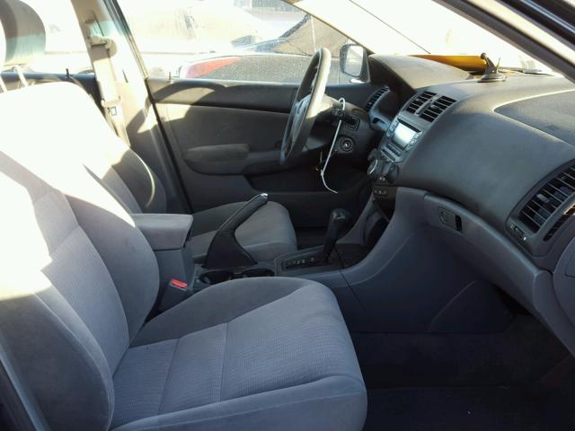 1HGCM56435A090286 - 2005 HONDA ACCORD LX GRAY photo 5