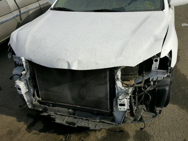 4T1BF3EK4BU581268 - 2011 TOYOTA CAMRY WHITE photo 9