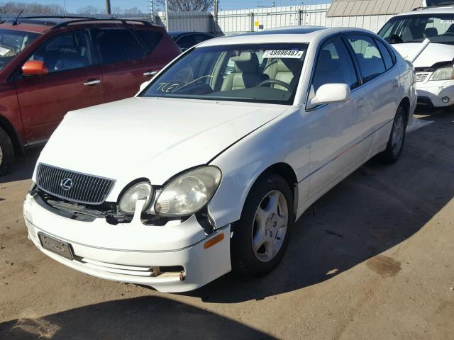 JT8BH68X6W0007547 - 1998 LEXUS GS 400 WHITE photo 2