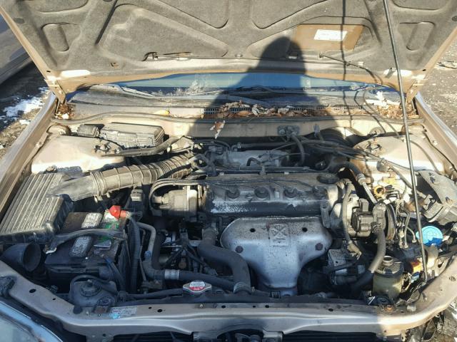 1HGCG56642A073677 - 2002 HONDA ACCORD EX BEIGE photo 7