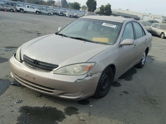 4T1BE32K03U237106 - 2003 TOYOTA CAMRY LE CREAM photo 2