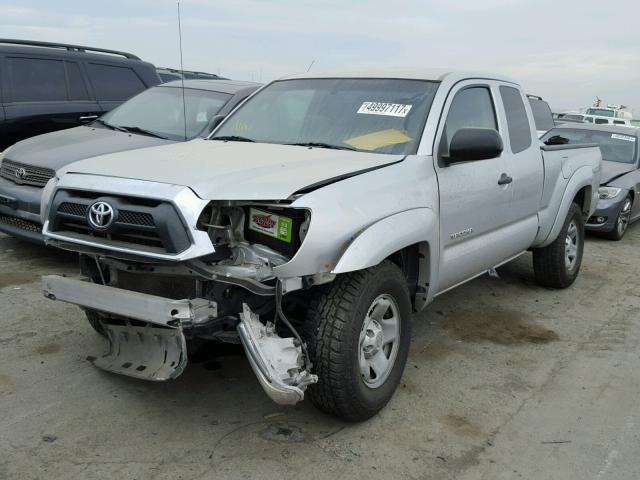 5TFTX4GNXDX022098 - 2013 TOYOTA TACOMA PRE SILVER photo 2