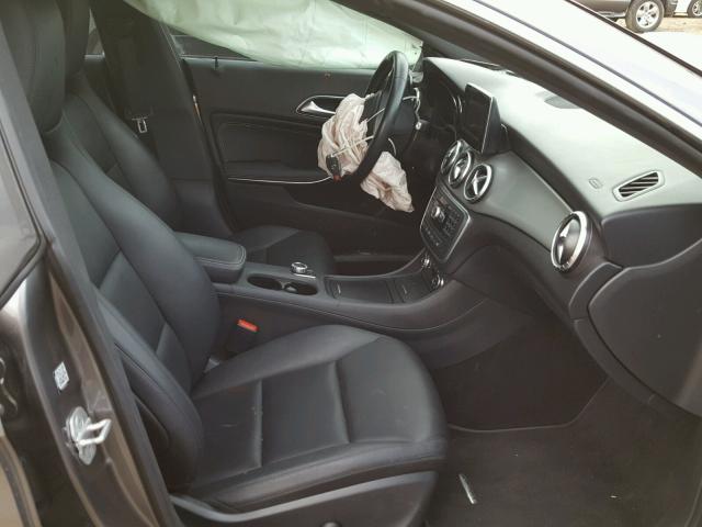 WDDSJ4EB9EN120435 - 2014 MERCEDES-BENZ CLA 250 GRAY photo 5