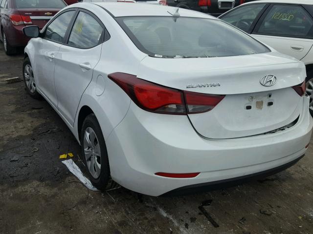 5NPDH4AE5GH752740 - 2016 HYUNDAI ELANTRA SE WHITE photo 3