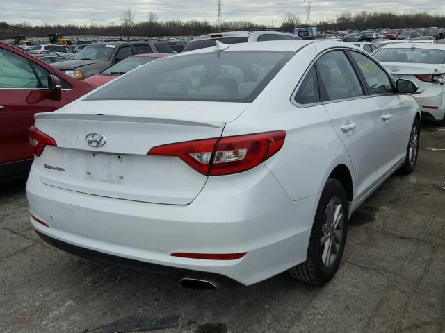 5NPE24AF6HH570772 - 2017 HYUNDAI SONATA SE WHITE photo 4