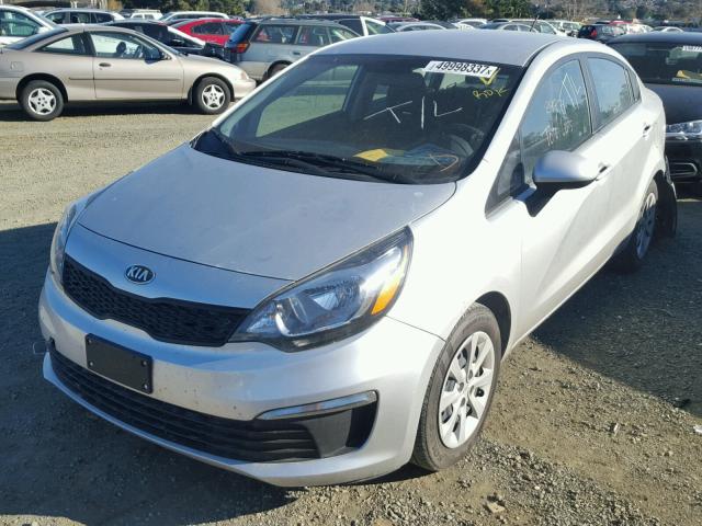 KNADM4A35H6026203 - 2017 KIA RIO LX SILVER photo 2