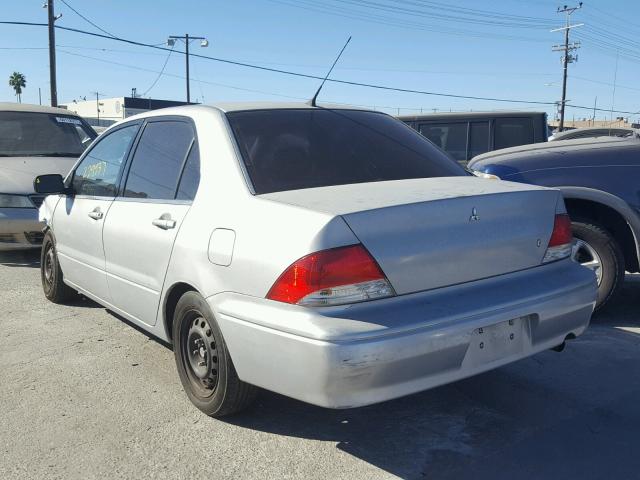 JA3AJ26EX2U044498 - 2002 MITSUBISHI LANCER ES SILVER photo 3