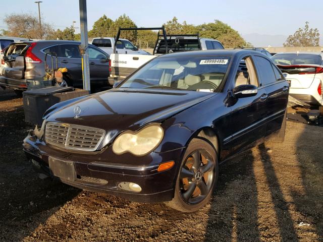 WDBRF61J43F290906 - 2003 MERCEDES-BENZ C 240 BLUE photo 2