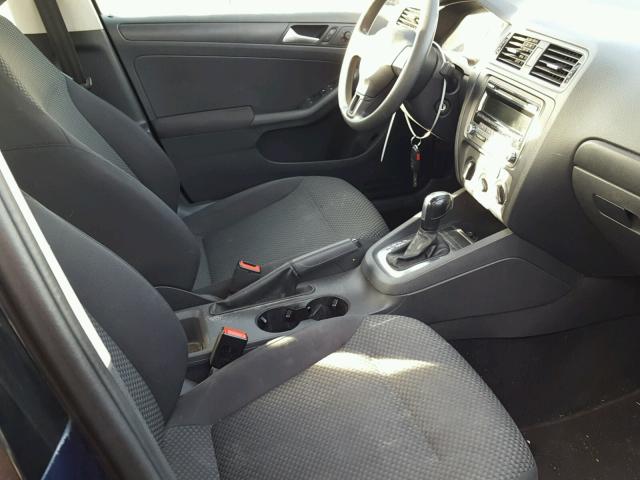 3VW2K7AJ5CM395388 - 2012 VOLKSWAGEN JETTA BASE BLUE photo 5