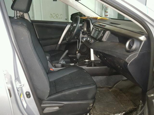 2T3BFREV0HW632455 - 2017 TOYOTA RAV4 LE Boz foto 5