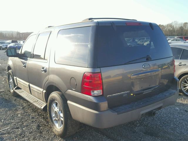 1FMRU15W83LA01622 - 2003 FORD EXPEDITION GRAY photo 3