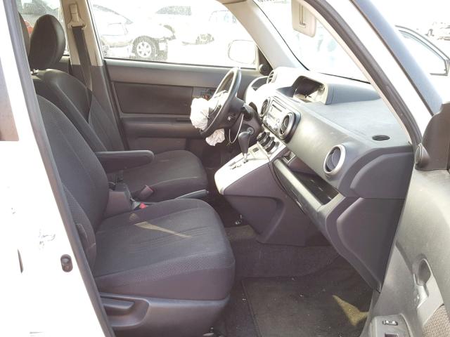 JTLKE50E891071705 - 2009 TOYOTA SCION XB Ақ фото 5