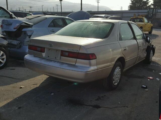 JT2BG22K0X0280732 - 1999 TOYOTA CAMRY LE თაფლისფერი ფოტო 4