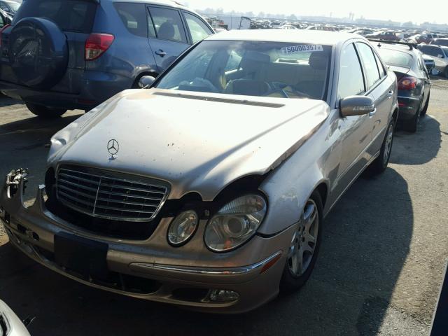 WDBUF65J24A511762 - 2004 MERCEDES-BENZ E 320 GOLD photo 2