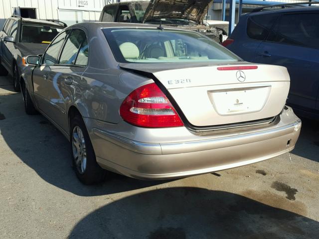 WDBUF65J24A511762 - 2004 MERCEDES-BENZ E 320 GOLD photo 3