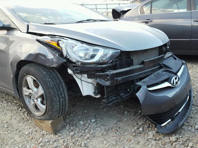 5NPDH4AE0EH516137 - 2014 HYUNDAI ELANTRA SE GRAY photo 9