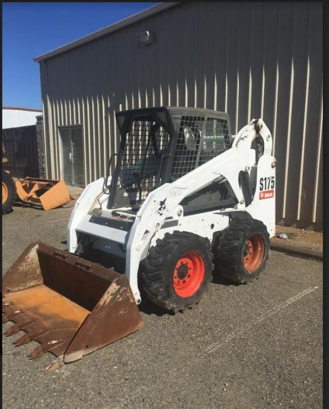 A3L540110 - 2012 BOBCAT S175 WHITE photo 1