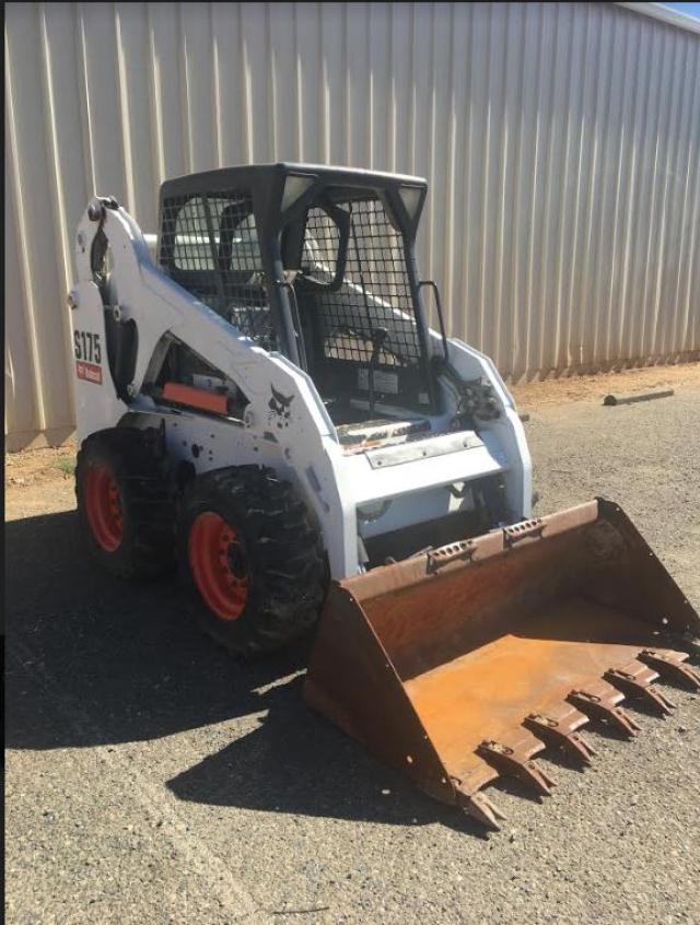 A3L540110 - 2012 BOBCAT S175 WHITE photo 3