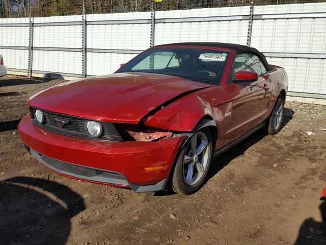 1ZVBP8FF8B5121781 - 2011 FORD MUSTANG GT RED photo 2