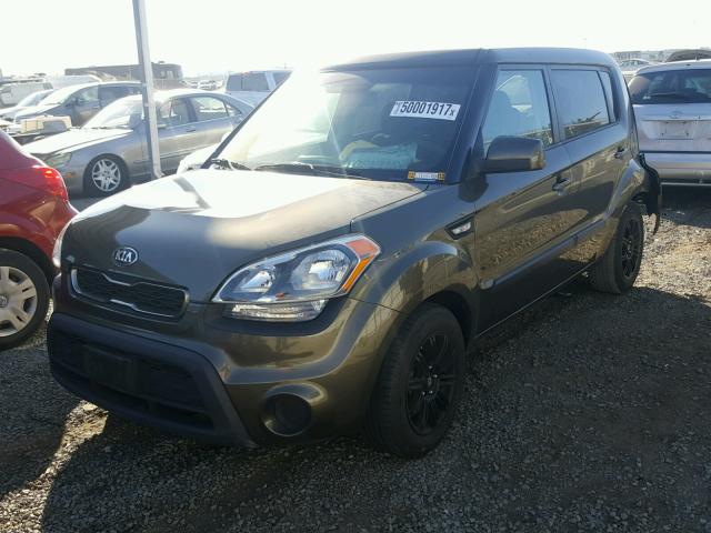 KNDJT2A51D7485778 - 2013 KIA SOUL BROWN photo 2