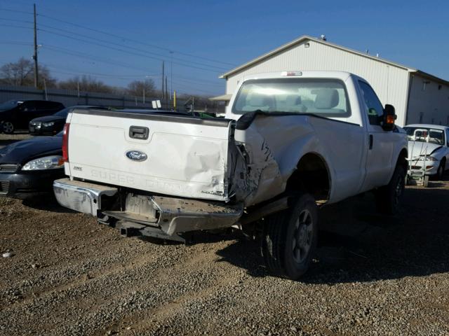 1FTBF2B68GEB07265 - 2016 FORD F250 SUPER WHITE photo 4