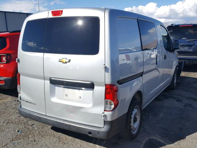 3N63M0YN8FK735857 - 2015 CHEVROLET CITY EXPRE GRAY photo 4