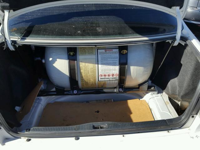 JT2BN22K6Y0001131 - 2000 TOYOTA CAMRY LE თეთრი ფოტო 10