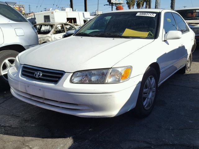 JT2BN22K6Y0001131 - 2000 TOYOTA CAMRY LE WHITE photo 2