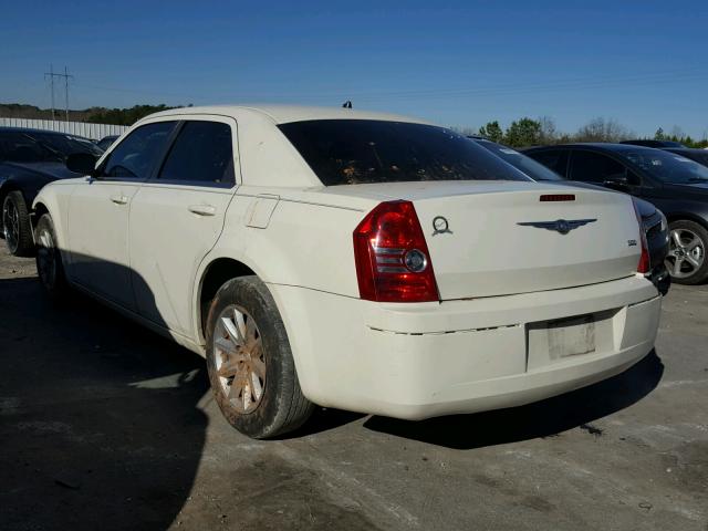 2C3KA43R08H123252 - 2008 CHRYSLER 300 LX WHITE photo 3