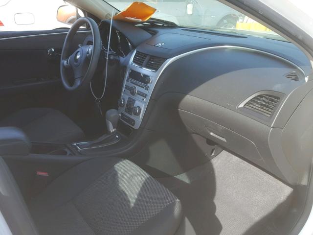 1G1ZC5E06CF372733 - 2012 CHEVROLET MALIBU 1LT WHITE photo 5