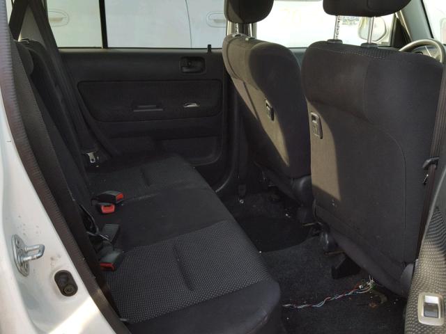 JTLKT324754023605 - 2005 TOYOTA SCION XB თეთრი ფოტო 6