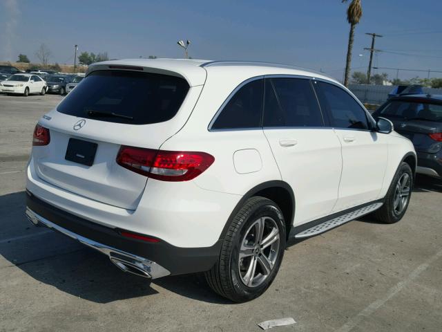 WDC0G4JB8JV029215 - 2018 MERCEDES-BENZ GLC 300 WHITE photo 4