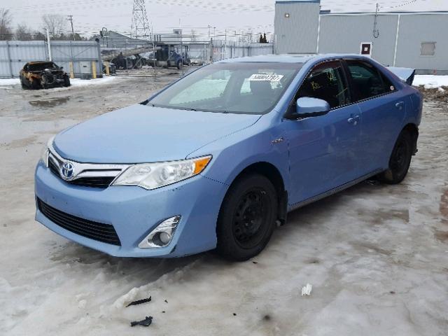 4T1BD1FK5CU002752 - 2012 TOYOTA CAMRY HYBR BLUE photo 2