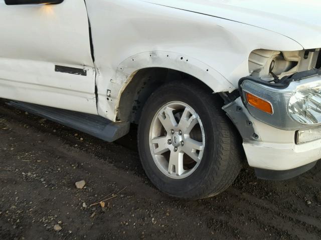 1FMEU63E58UA65088 - 2008 FORD EXPLORER X WHITE photo 9