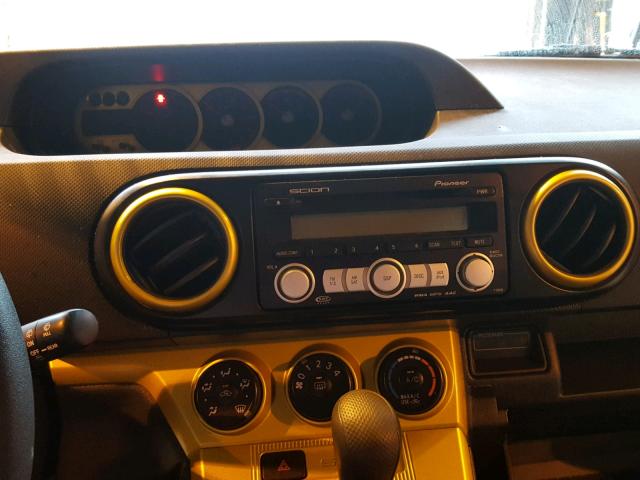 JTLKE50E381057659 - 2008 TOYOTA SCION XB ოქროსფერი ფოტო 9