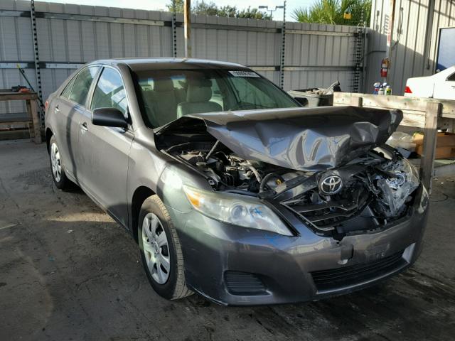 4T4BF3EK4AR074018 - 2010 TOYOTA CAMRY BASE GRAY photo 1