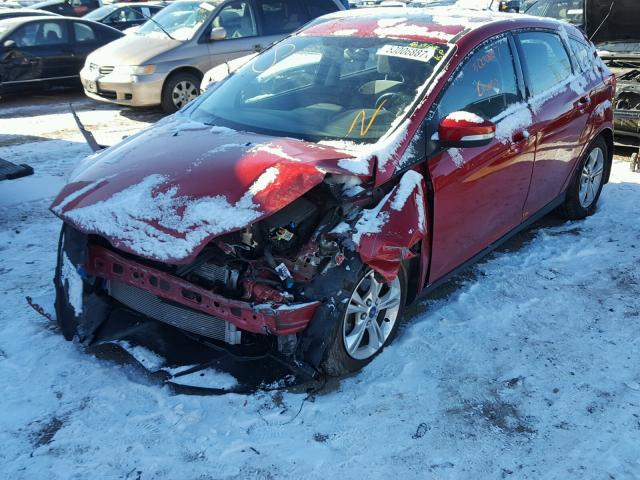 1FAHP3K28CL225631 - 2012 FORD FOCUS SE RED photo 2