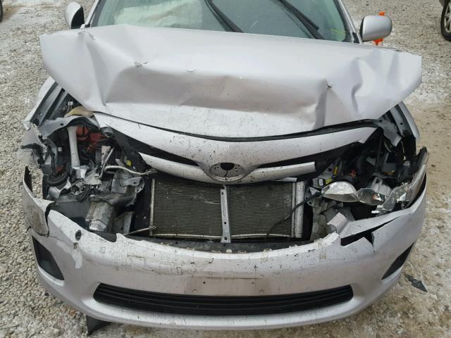 2T1BU4EE7CC757318 - 2012 TOYOTA COROLLA BA SILVER photo 7