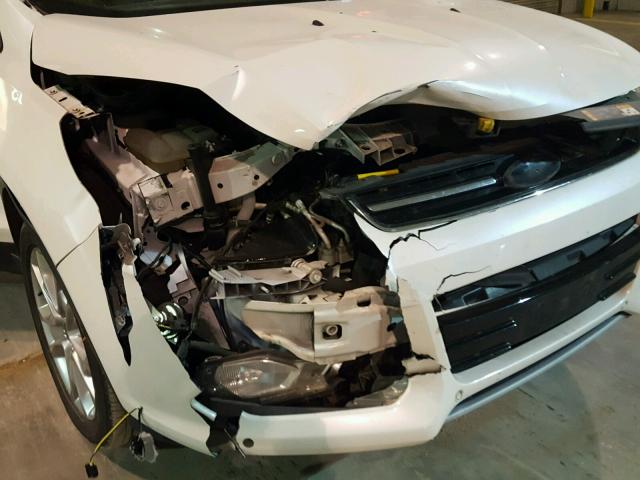 1FMCU0HX7DUD68821 - 2013 FORD ESCAPE SEL WHITE photo 9