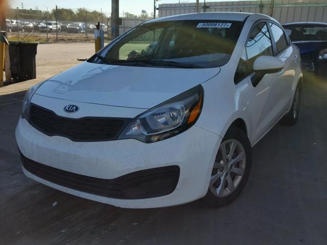 KNADM4A37E6345114 - 2014 KIA RIO LX WHITE photo 2