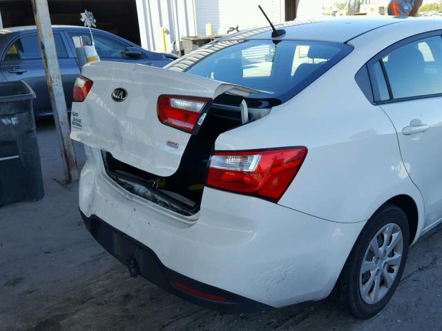 KNADM4A37E6345114 - 2014 KIA RIO LX WHITE photo 9