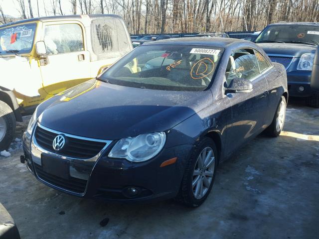 WVWFA71F17V034397 - 2007 VOLKSWAGEN EOS 2.0T L BLUE photo 2