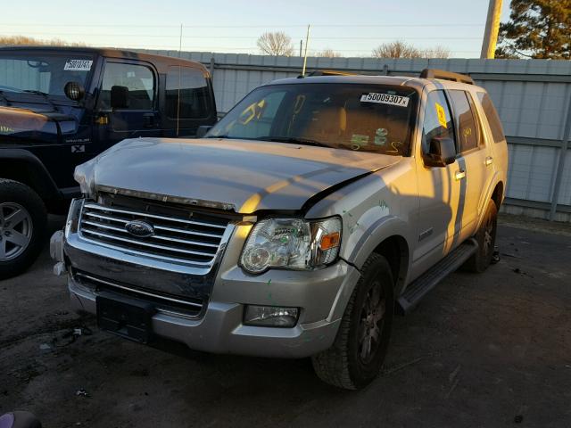 1FMEU63E28UA80910 - 2008 FORD EXPLORER X SILVER photo 2