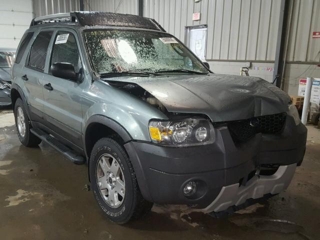 1FMYU93105KA88782 - 2005 FORD ESCAPE XLT GREEN photo 1