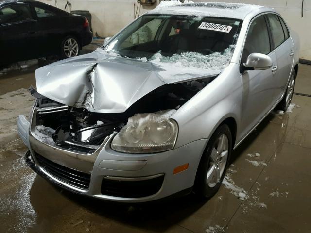 3VWRM71K38M057495 - 2008 VOLKSWAGEN JETTA SE SILVER photo 2